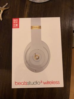 Beats Studio 3 wireless white new in box
