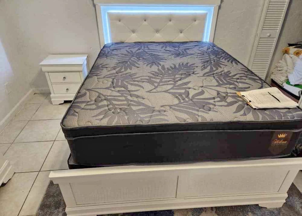 New bedroom set $899