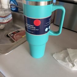 40oz AMAZON Green Tumbler