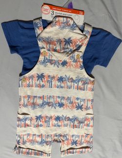 12M 3 piece set Shortall and T-shirt with bib (New)