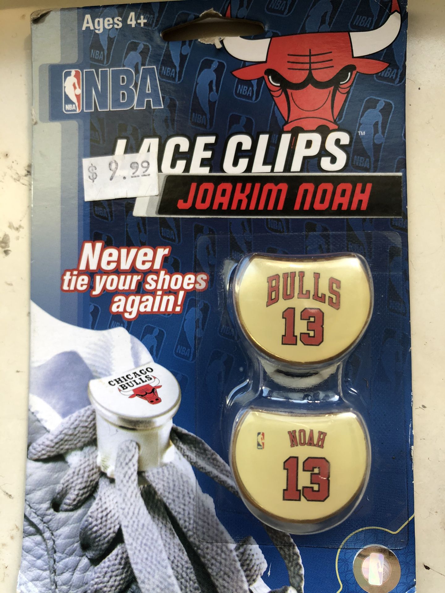 Chicago Bulls shoe lace clips