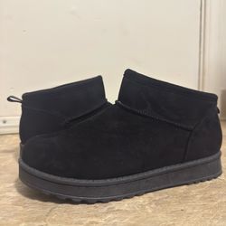 SO Women's Black Pull-On Ankle Bootie Faux Fur Lined Round Toe Size 6 M