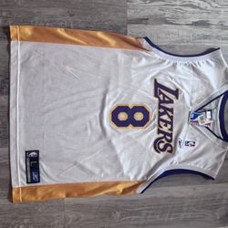 Vintage Reebok Authentic Kobe Bryant Jersey #8 Size L