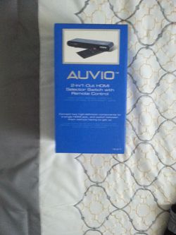**REDUCED**AUVIO 2 PORT HDMI SWITCH WITH REMOTE CONTROL +2 FREE 4K HDMI CABLES