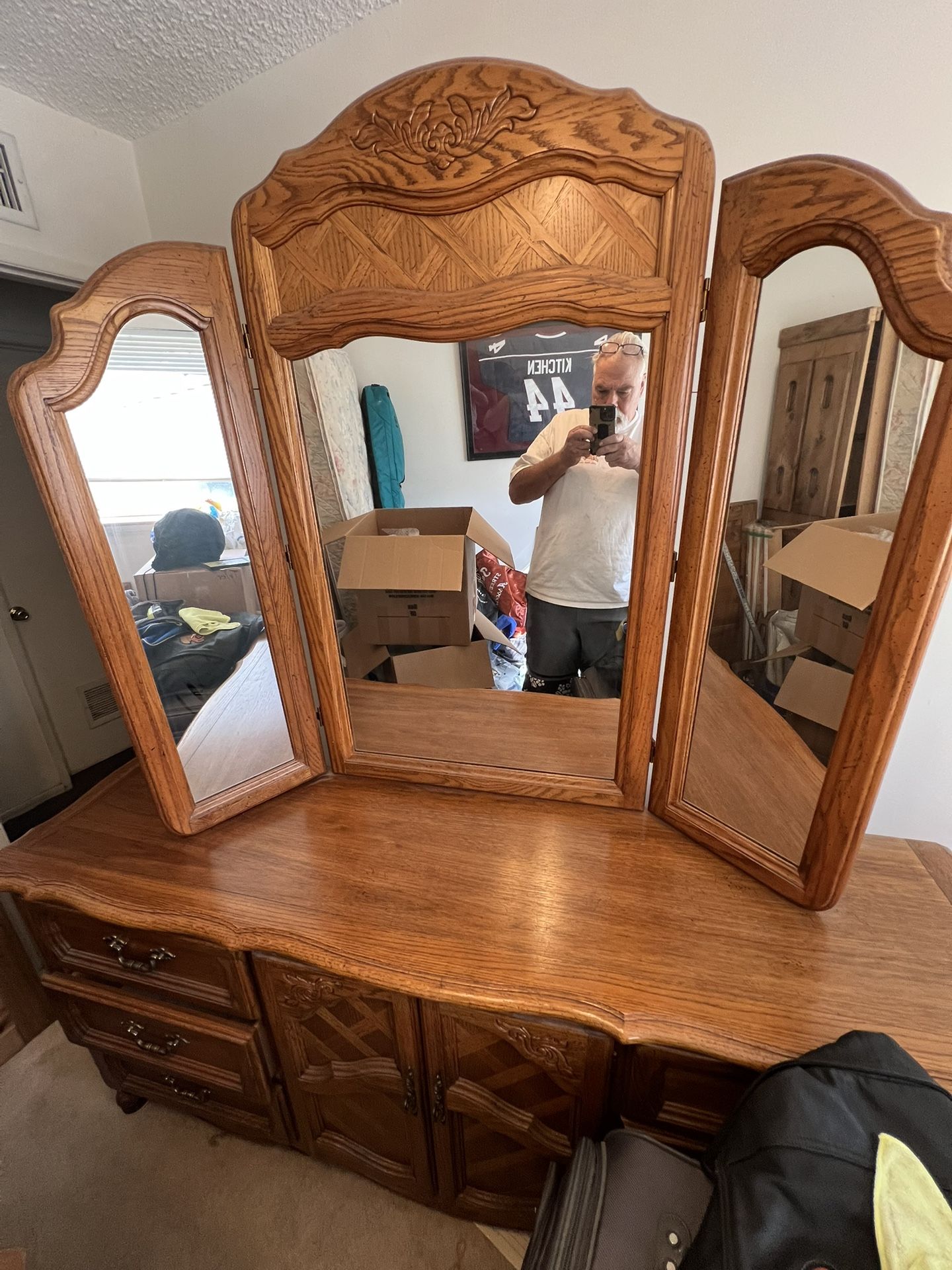 Queen Bedroom Set