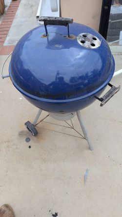 Weber Kettle Charcoal Grill