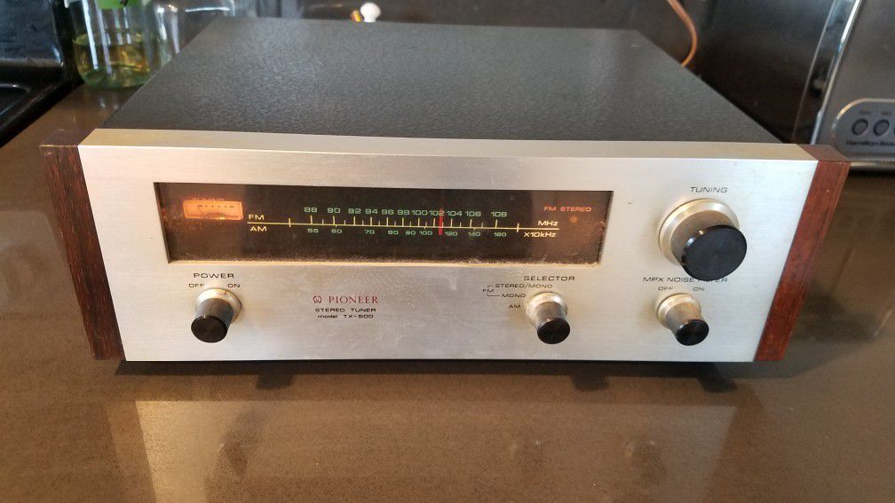 Vintage Pioneer stereo tuner TX-500