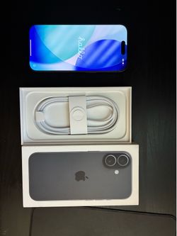 Apple iPhone 17 256GB Unlocked 100% Battery Like New