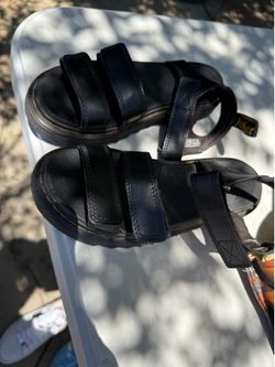 Dr.Marten sandals