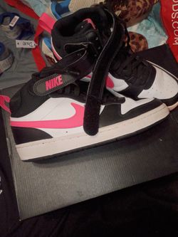 Shoes Nike Size 5.5 Brand New Condition Never Used