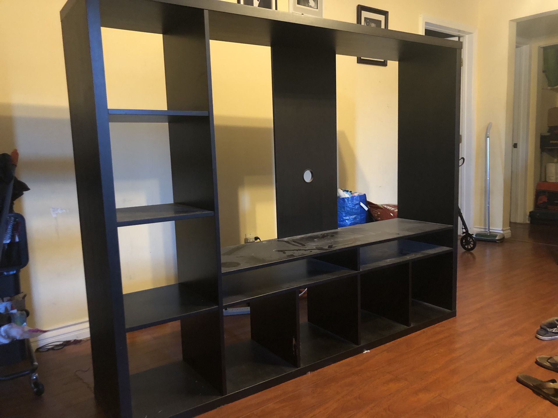 TV Stand / Entertainment Center - Great Condition