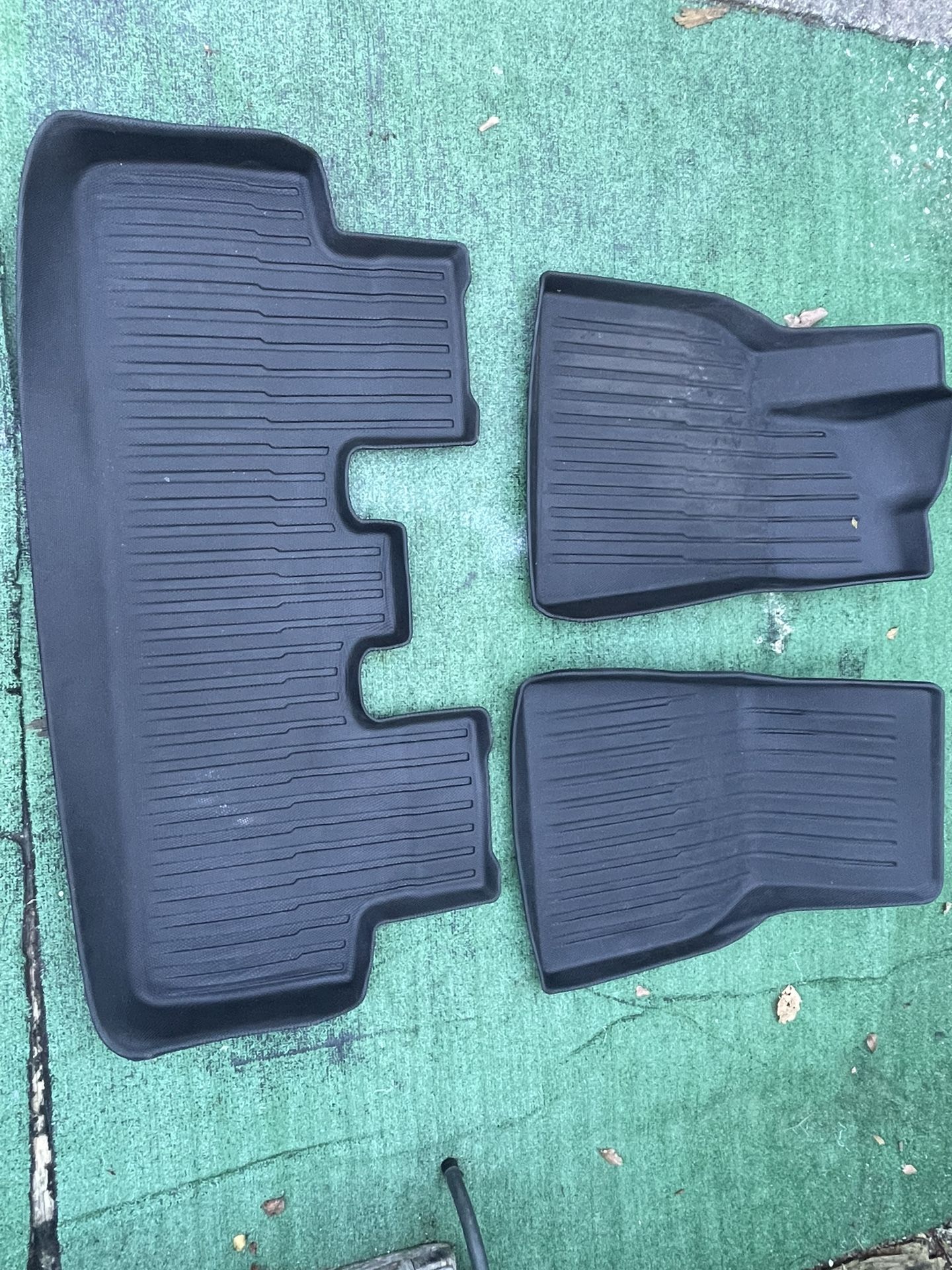 Tesla  Y  Rubber Mats 