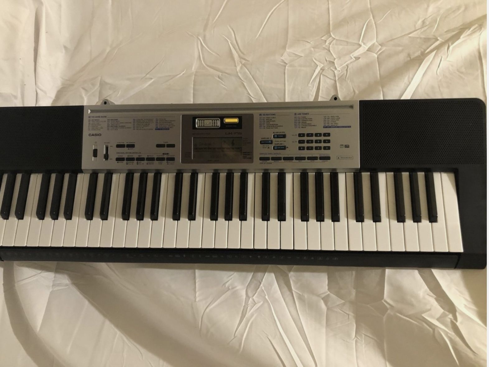 Casio LK-175 61-Key Electronic Piano Keyboard Key Lighting Learning Power Supply 