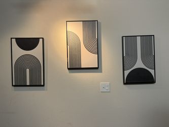 3 Picture Frames