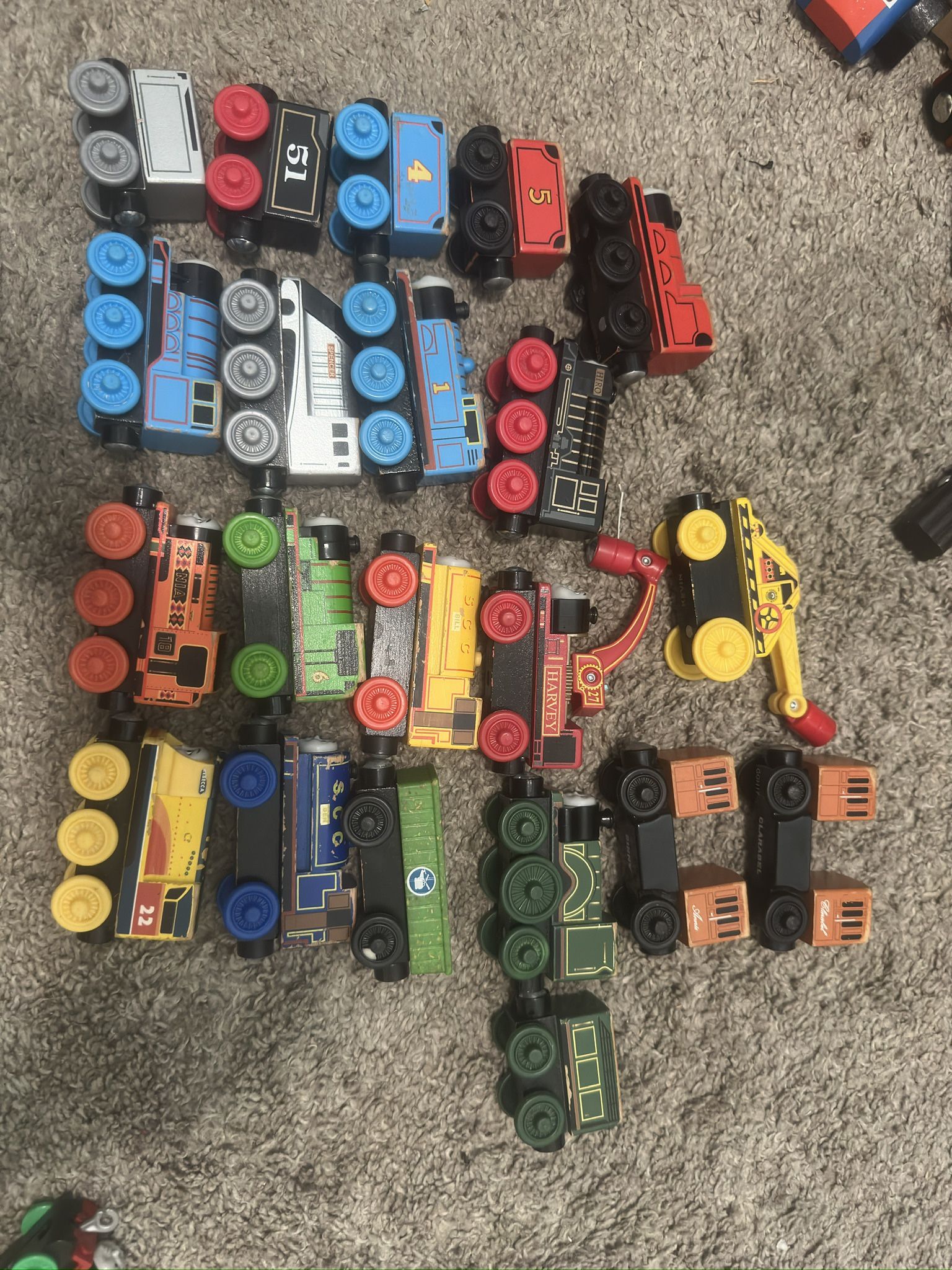 Thomas And Friend Wooden Trains (21 Carts)
