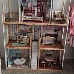 Kidkraft Dollhouse 