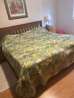Tempur-pedic King Bed and Frame