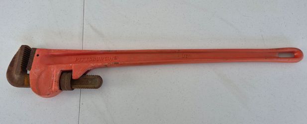 Pittsburgh 36" Inch Adjustable Steel Pipe Wrench