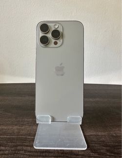 iPhone 15 Pro Max (512GB)