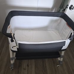 baby bassinet 