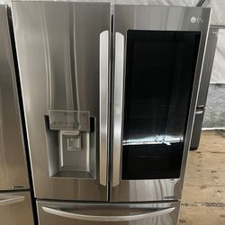 LG French Door Glass Top Refrigerator 60 day warranty/ Located at:📍5415 Carmack Rd Tampa Fl 33610📍