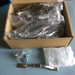(18Pcs) Kitchen Bathroom Cabinet Door Handles. Drawer Handle Pulls.  5” Length, 3” on Center Of Holes. $25  SOUTH GATE P. Up
