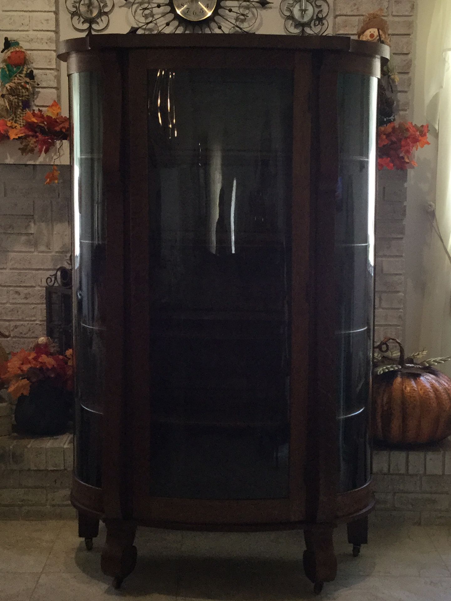 ANTIQUE TRIPLE BOWED GLASS CHINA CABINET