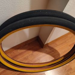 Throne 29 Inch Tire Set