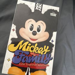 Popmart Mickey Family