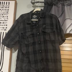 Harley Davidson flannel grey & black button up shirt