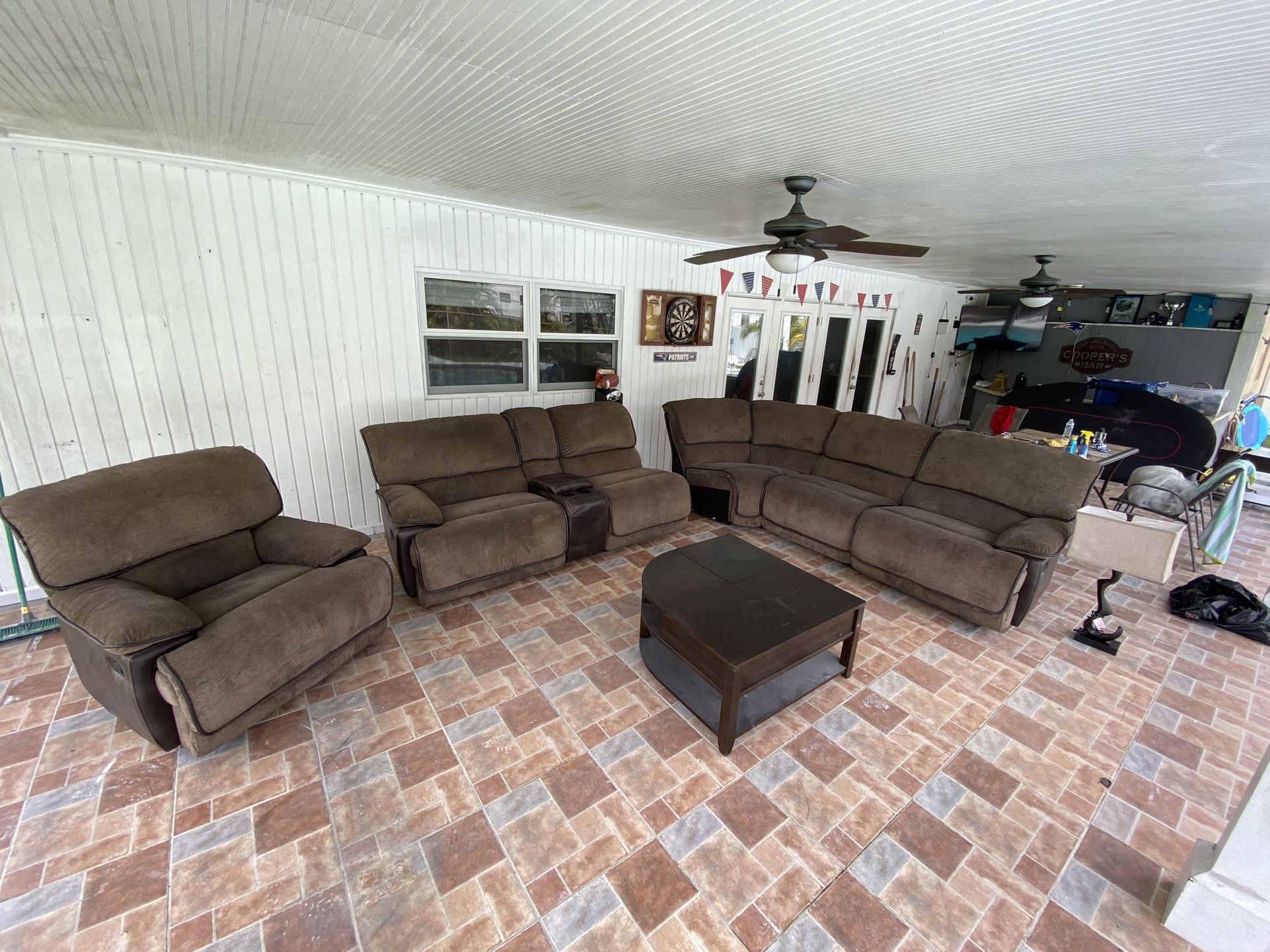 ***6pc. Timberland Co. Reclining Sectional Set***