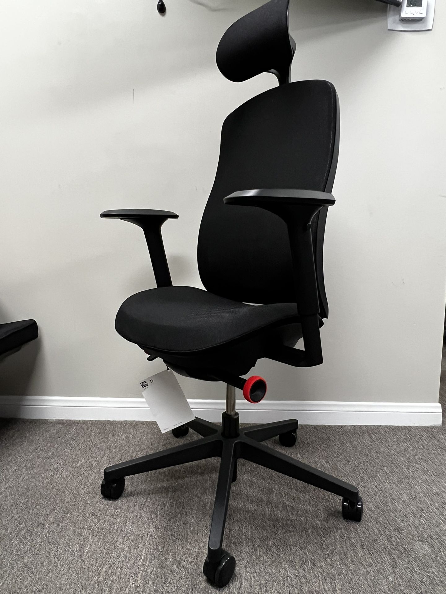 🔥 HERMAN MILLER LOGITECH X VANTUM GAMING CHAIR BLACK