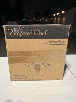 Pampered Chef # 2431 Classic 2 Quart Batter Bowl with Lid, Dishwasher Safe