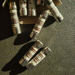 KLM 10 Midget Fuse