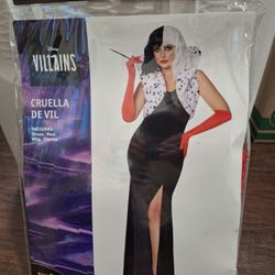 Halloween Costume Cruella De Vil