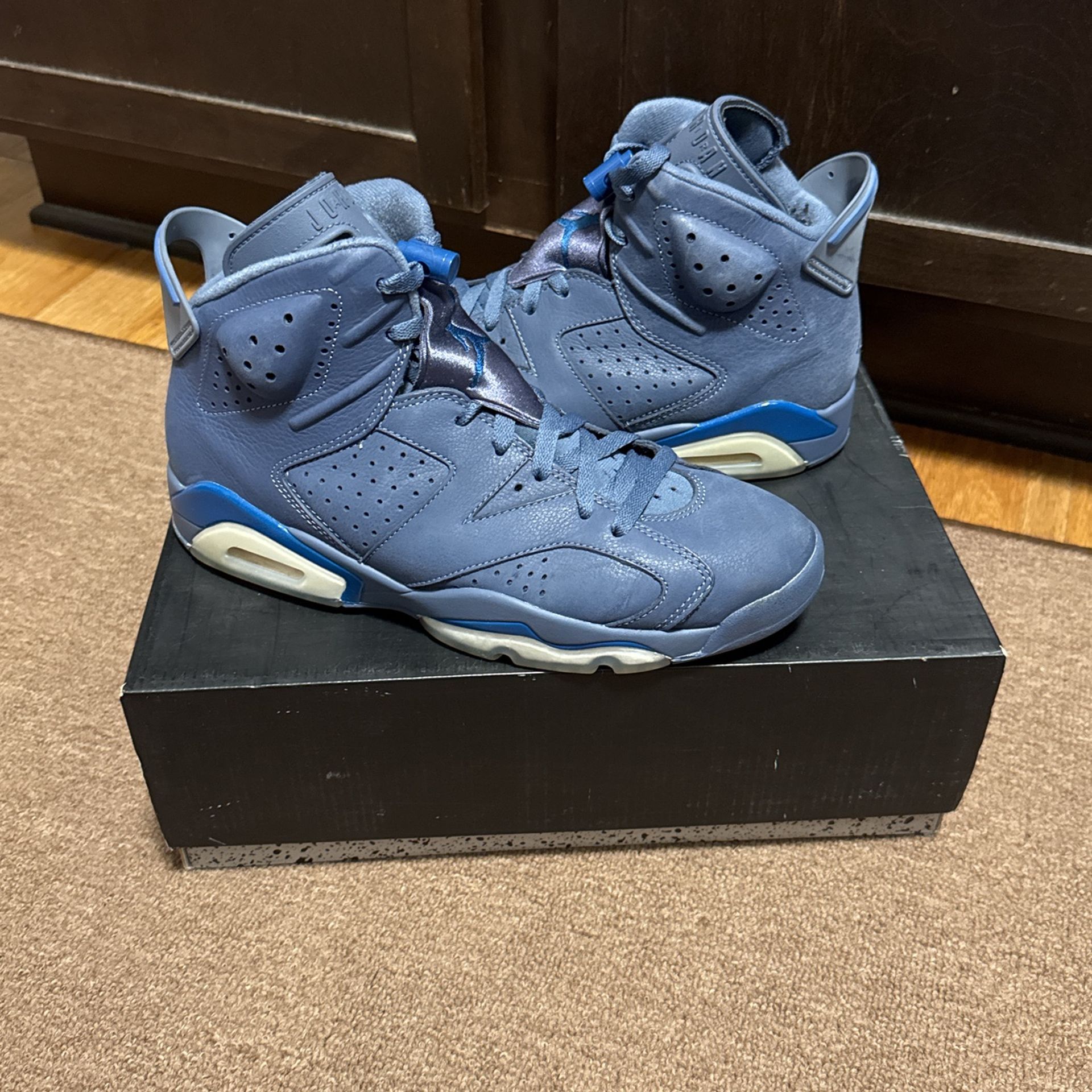 Jordan 6 Retro Diffused Blue