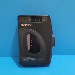 SONY Walkman WM-FX21 Portable Radio Cassette Player -PARTS/ REPAIR .