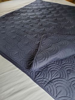 Midnight Blue Quilt/coverlet