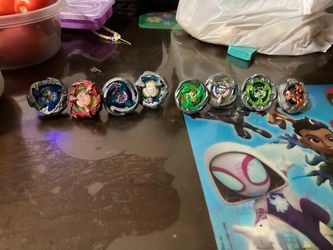 Beyblade Burst Spinning Tops Lot of 8