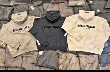 Essential hoodie