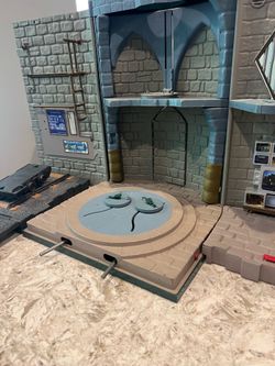 Teenage Mutant Ninja Turtles TMNT SEWER LAIR Playset
