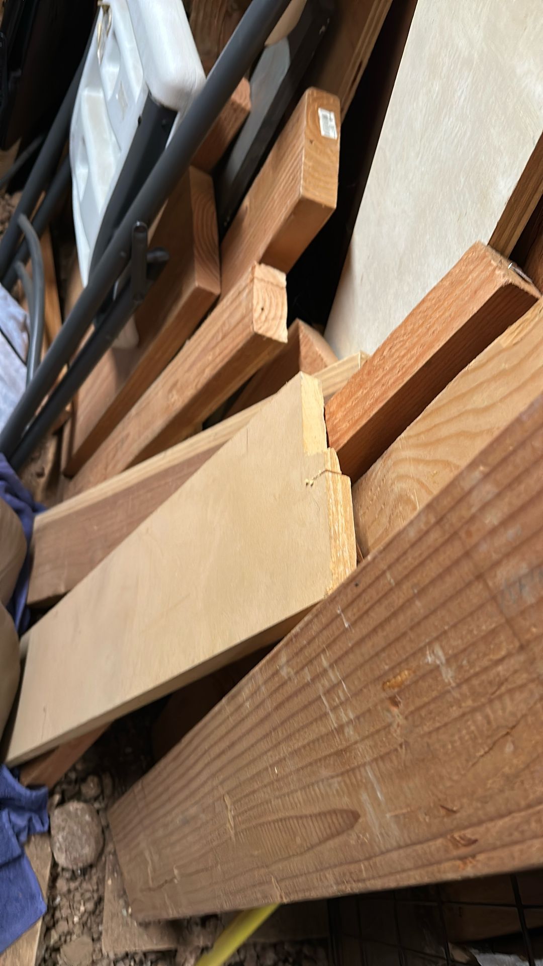 Free Pallets And Scrap Wood