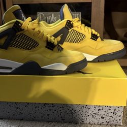 2021  Retro Jordan 4 Lightning 