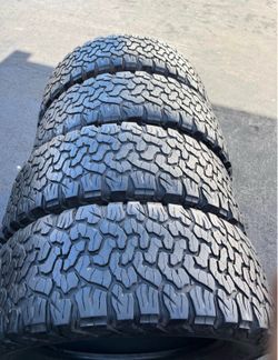 275 65 20 BFGOODRICH KO2 I'm selling this set of tires with 80% life left on all 4