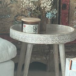 Side Table / Small Table 