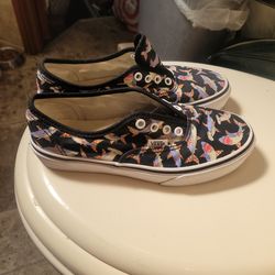 VANS SHOES!! SZ.3 KIDS!