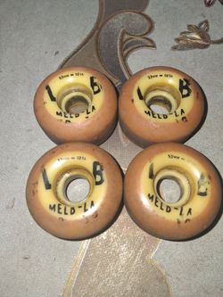 53mm lb skate co wheels 20$
