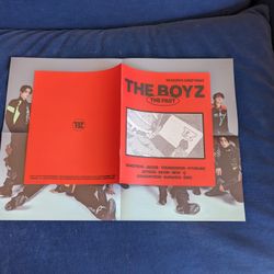 The Boyz 2025 Seasons Greeting Mini Brochure Kpop Photobook + Folded Poster Used
