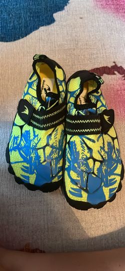 Quick shark water shoes
