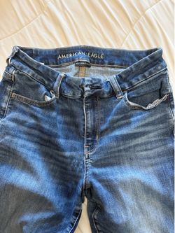 American Eagle Skinny Jeans (Size 8)